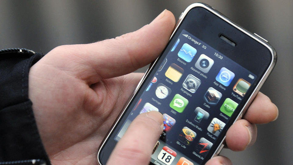 IKKE LENGER BARE HOS NETCOM: N� har ogs� Telenor inng�tt avtale med Apple om � selge iPhone i Norge, Sverige og Danmark. Foto: SCANPIX