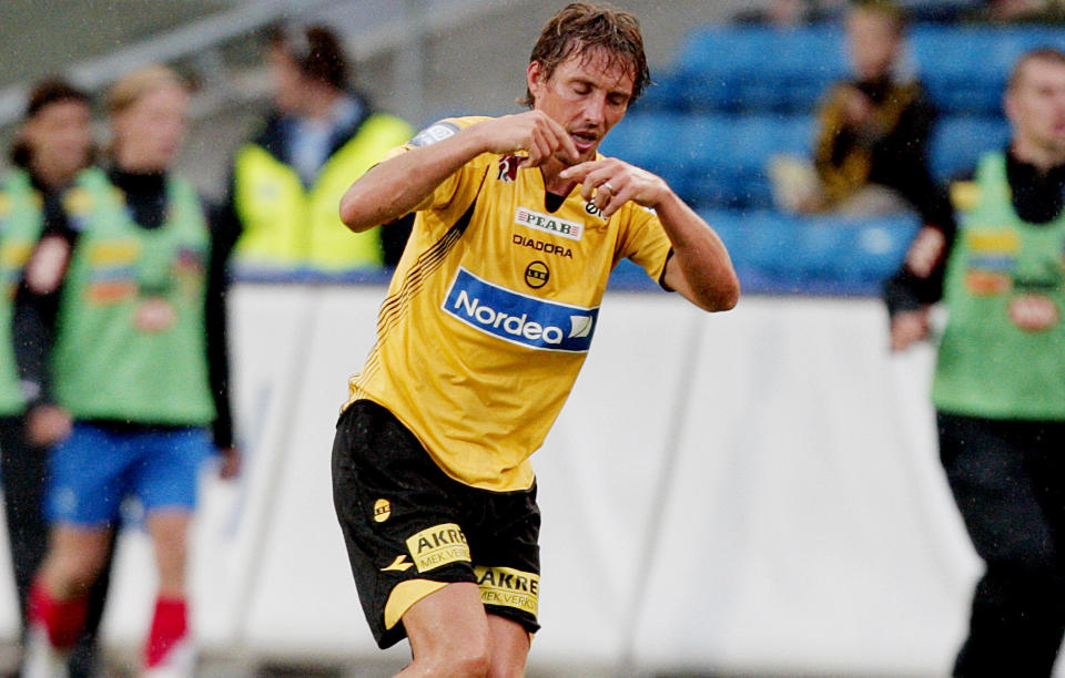 SKADET: Vidar Riseth har p�dratt seg et brudd i foten, men rekker trolig seriestart da unders�kelsene viste at skaden ikke var like alvorlig som f�rst ansatt.
Foto: Stian Lysberg Solum / SCANPIX .