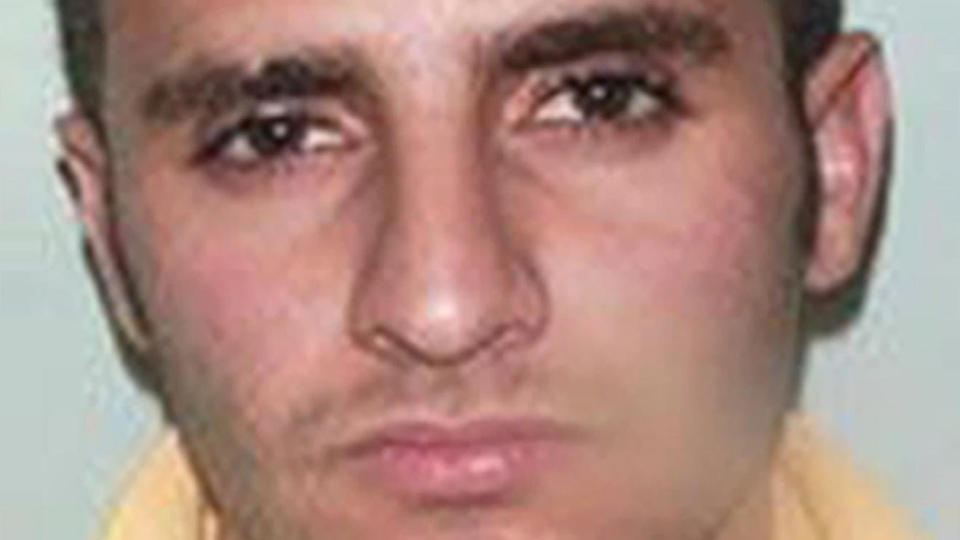 SIKTET FOR DRAP: Farouk Abdulhak er siktet for � ha drept norske Martine Vik Magnussen i London. N� skal if�lge TV2 Abdulhaks far ha tilbudt politiet penger for at s�nnen skal slippe straff. Foto: Scanpix