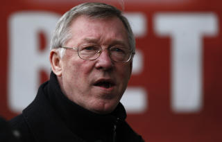 TAR GREP: Sir Alex. Foto: Jon Super/AP/Scanpix