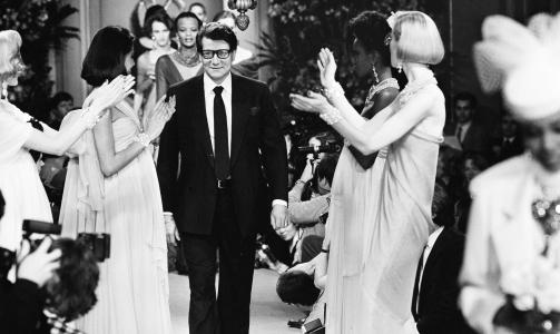 SUKSESSRIK: Yves Saint Laurent tjente store penger p� � selge kl�r, vesker og parfyme. For pengene skapte han en av de st�rste kjente, private kunstsamlingene i verden. Foto: Scanpix.