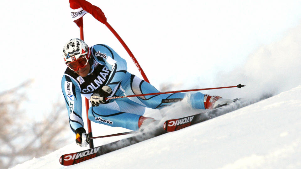NUMMER TO P� TRENING: Bare Didier Cuche var raskere enn Aksel Lund Svindal p� dagens utfortrening i Kvitfjell. Foto: REUTERS