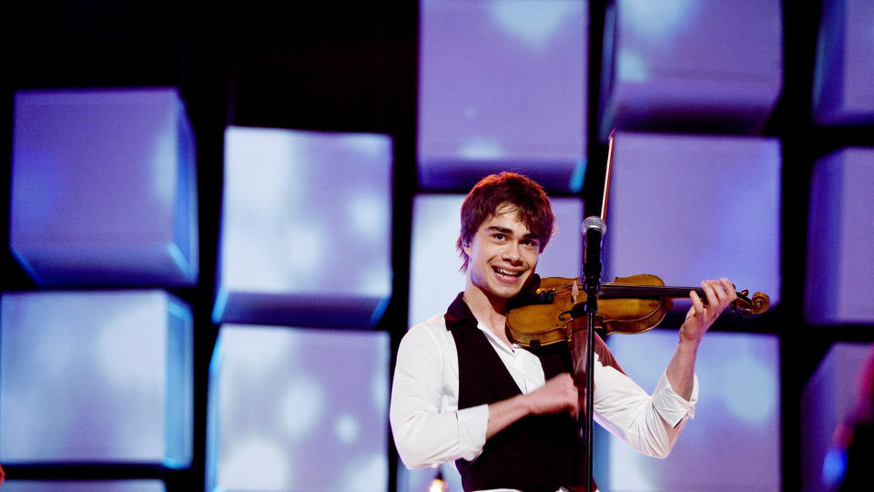 EN MILLION STEMMER: Over en million stemmer ble registrert da Alexander Rybak gikk av med seieren i MGP. Mange blir lurt, tror forbrukerr�det. 
Foto: Sara Johannessen / SCANPIX