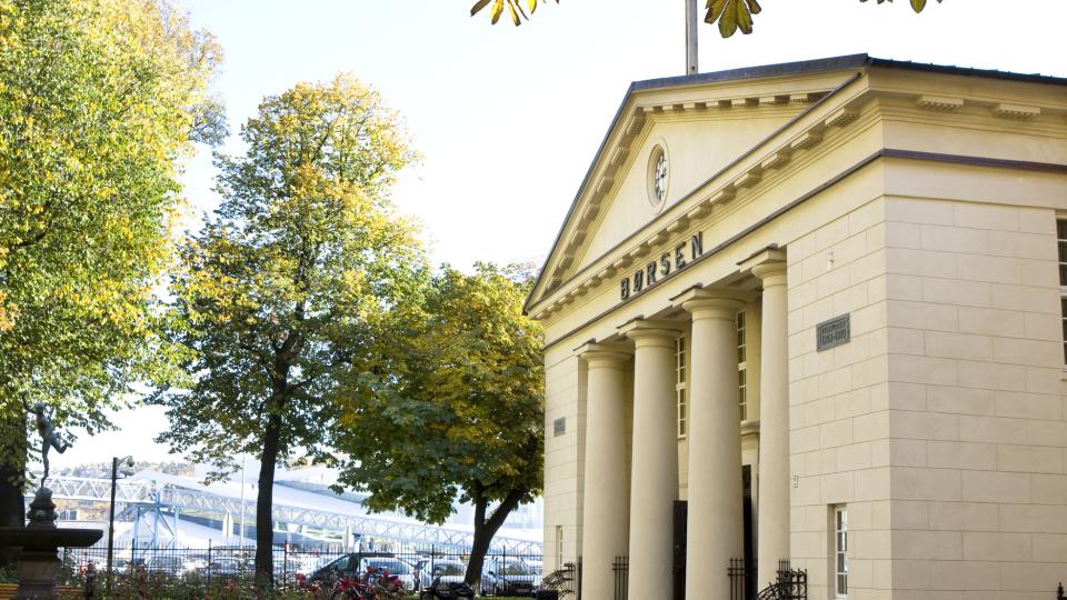 NEDOVER OG NEDOVER: P� Oslo B�rs.
Foto: Berit Roald / SCANPIX
