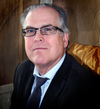 ER BEKYMRET: Carl Falck er Rekkedal og l�rerforbundets jurist. Han mener H�gskolen har h�ndtert saken p� gal m�te. Foto: SULF