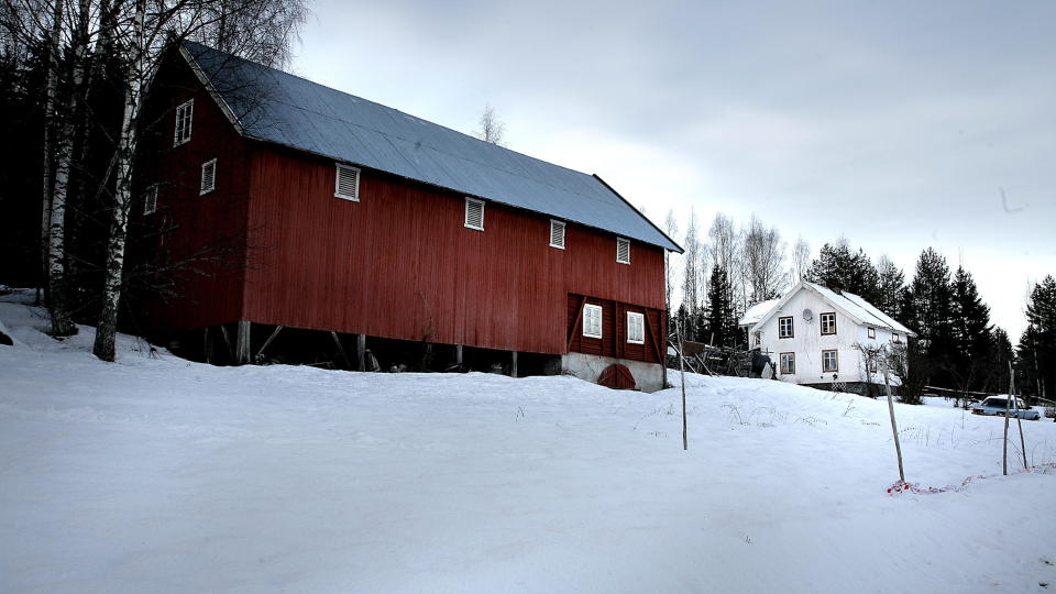D�DENS G�RD: Fem personer er tiltalt for drapene p� Vollheim g�rd. Foto: Jacques Hvistendahl