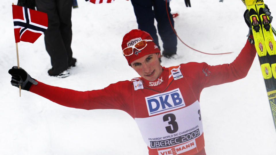 LAGKONKURRANSE: I dag skal de norske kombinertgutta ut i lagkonkurranse, og medalje m� v�re et �penbart m�l. Jan Schmid g�r for en reprise av suksessen i Gundersen-konkurransen s�ndag.
Foto: Lise �serud / SCANPIX
