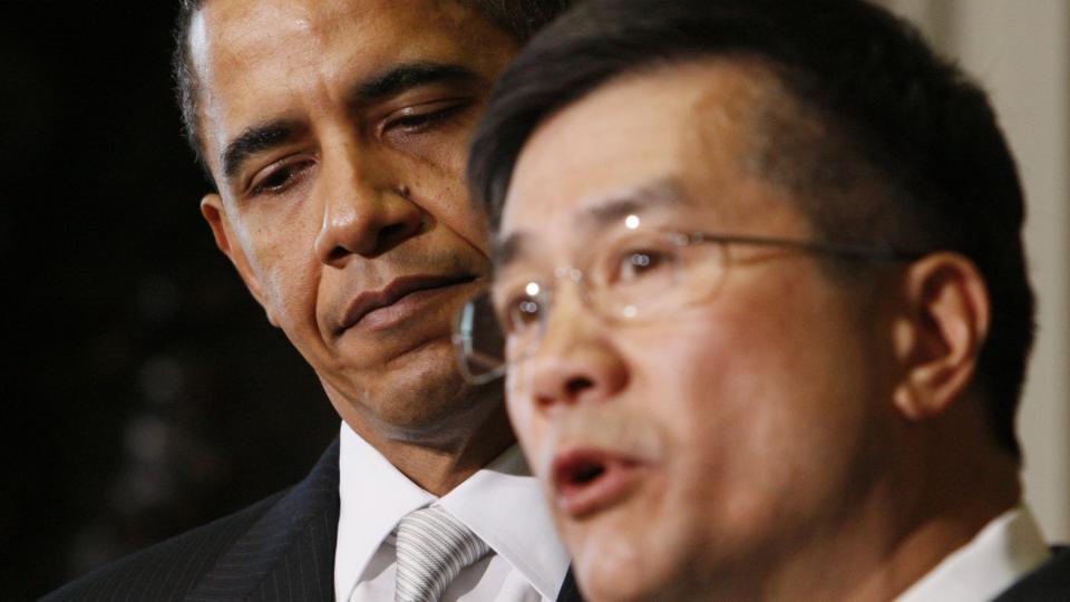 ALLE GODE TING ER TRE: Gary Locke er Obamas tredje kandidat til � bli handelsminister i USA. Foto: AP Photo/Charles Dharapak/SCANPIX