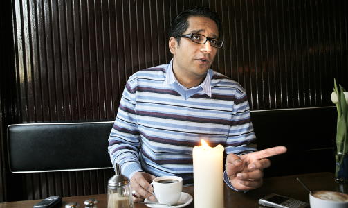 MISTOLKER: - Jeg er ingen l�rd mann innen islam, men jeg kan med sikkerhet si at selv mange muslimer mistolker islam, sier Yousuf Gilani. Foto: JAQUES HVISTENDAHL