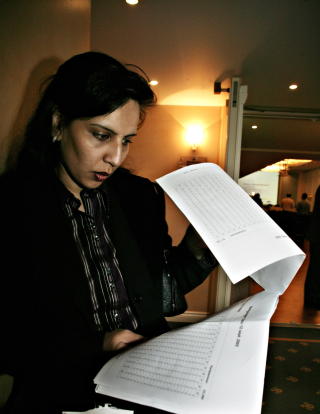 SNIK 2: I 2005 ville H�yre-politiker Afhsan Rafiq ha egen eldreomsorg for innvandrere. Foto: RUNE I MYHRE.