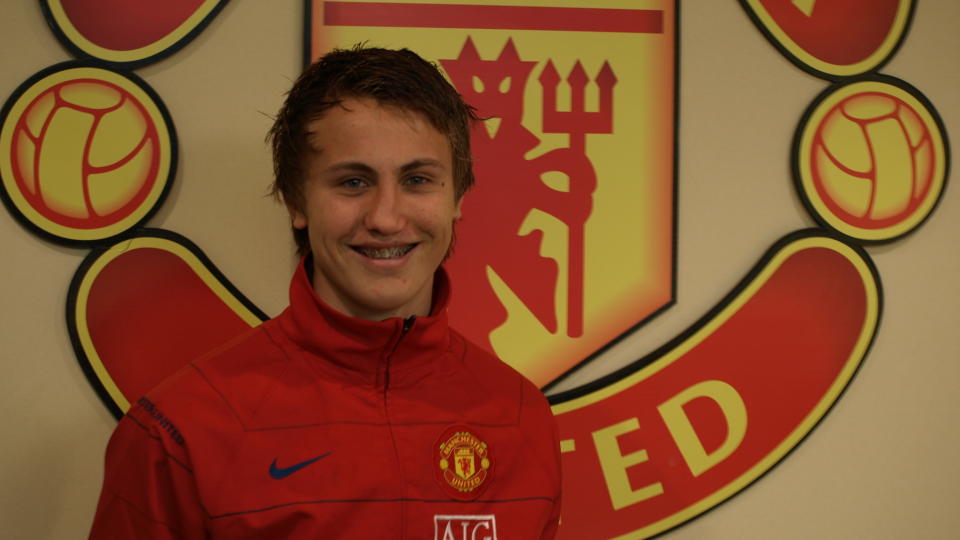 MOT NY KONTRAKT: Magnus Wolff Eikrem har f�tt signaler fra sir Alex Ferguson at Manchester United �nsker � forlenge kontrakten med 18-�ringen.Foto: J�rgen B. Hoff/Dagbladet