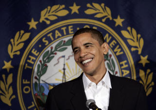 USAS F�RSTE FARGEDE PRESIDENT:  Obama har f�tt stor oppmerksomhet p� grunn av hudfargen. Farssiden hans kommer fra Kenya, et solrikt omr�de n�r ekvator der det har v�rt en evolusjon�r fordel � v�re m�rk i huden. Moren var hvit. Foto: AFP/Stan HONDOA