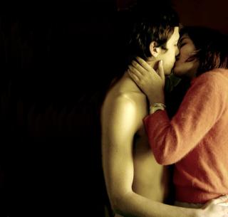 OPPRETTHOLDER NORMER: Forfattene mener de statlige samlivskursene bidrar til � opprettholde normen om seksualitet som stabiliserende lim i forholdet.  Foto: ValetheKid/CREATIVE COMMONS