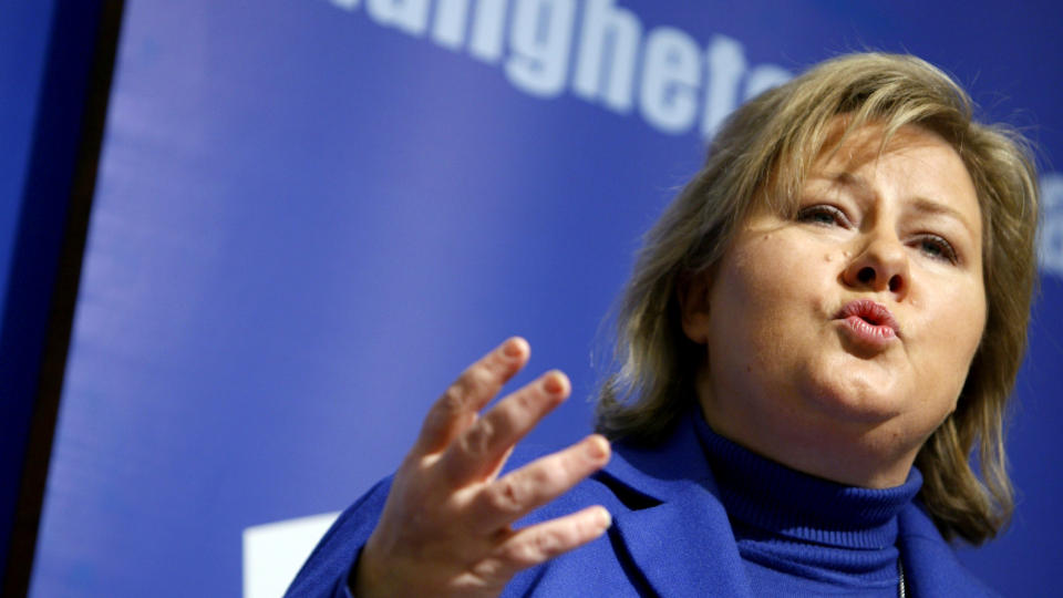 KRISEM�LING: Partileder Erna Solberg innledet p� H�yres felleskonferanse i Oslo i dag.   Foto: Erlend Aas / SCANPIX