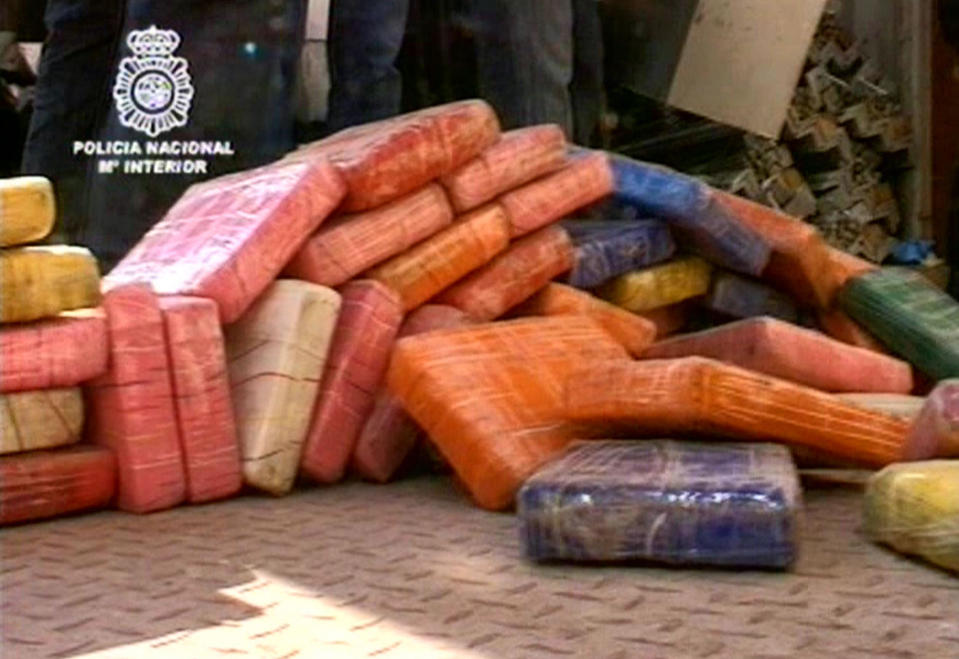 FRA ARGENTINA: 600 kilo kokain ble beslaglagt, og 11 personer p�grepet. Flere av dem skal ha tilknytning til fotball p� h�yt niv�. Foto: Scanpix/AFP PHOTO / SPANISH POLICE