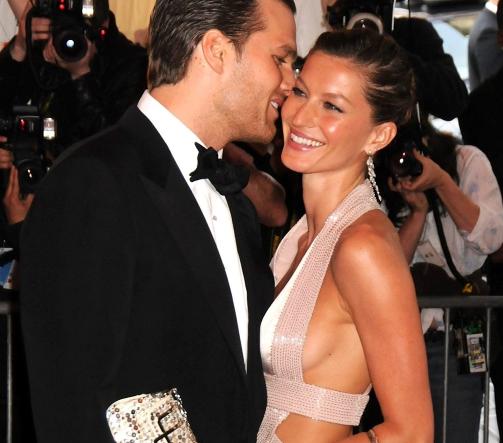 ETTER TO ÅR: Gisele møtte den amerianske fotballspilleren Tom Brady for to år siden. Her under en filmgalla i fjor. Foto: STELLA PICTURES. ETTER TO ÅR: Gisele møtte den amerianske fotballspilleren Tom Brady for to år siden. Her under en filmgalla i fjor. Foto: STELLA PICTURES.