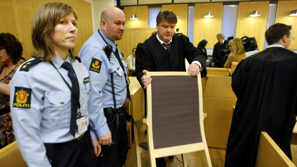 VET IKKE OM HAN ORKER DETTE: Faren (66) i Rasool-saken ble d�mt i Oslo tingrett i dag, men slipper � sone i fengsel. N� vurderer han om han skal droppe � anke saken. Foto: Erlend Aas / SCANPIX