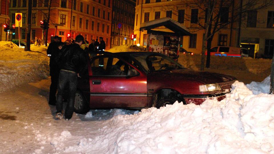 HIT, MEN IKKE LENGRE: Her stoppet ferden for den muligens beduggede, litauiske bilf�reren. Foto: Daniel D. Laabak/tipser.no