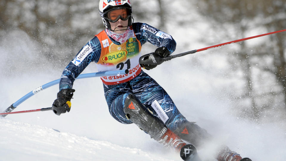 BRONSEMEDALJ�R: Nina L�seth tok s�ndag VM-bronse i slal�m under junior-VM i tyske Garmisch-Partenkirchen s�ndag.
Foto: Janerik Henriksson / SCANPIX