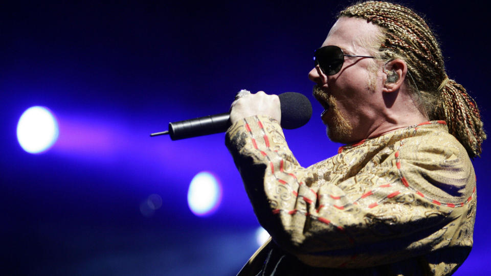 SAKS�KT: Guns N' Roses er saks�kt for plagiat. Her gruppas vokalist Axl Rose. Foto: AFP PHOTO/SCANPIX