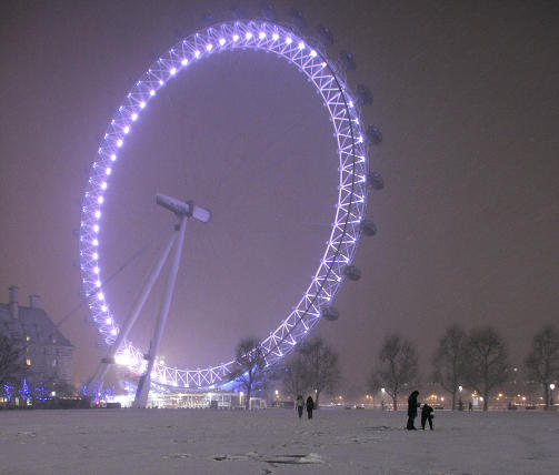 153 METER: �London Eye� er Europas h�yeste. Foto: SCANPIX/AP Photo/Akira Suemori