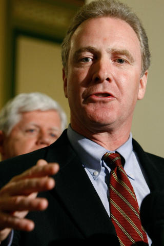 FORN�YD MED � HA EN NY YNDLINGSFIENDE: Chris Van Hollen. Foto: Chip Somodevilla/Getty Images/AFP/Scanpix