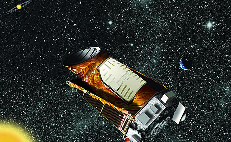 - HISTORISK: Nasas Kepler-teleskop skal bruke de neste tre �ra p� � finne planeter som v�r egen, hvor det kan finnes liv. Illustrasjonsfoto: Nasa
