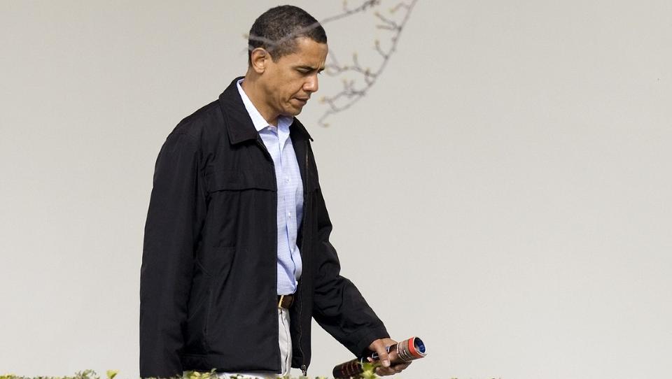 VURDERER NY STRATEGI: Barack Obama vurderer � legge om taktikken i Afghanistan. Foto: Larry Downing/REUTERS/Scanpix