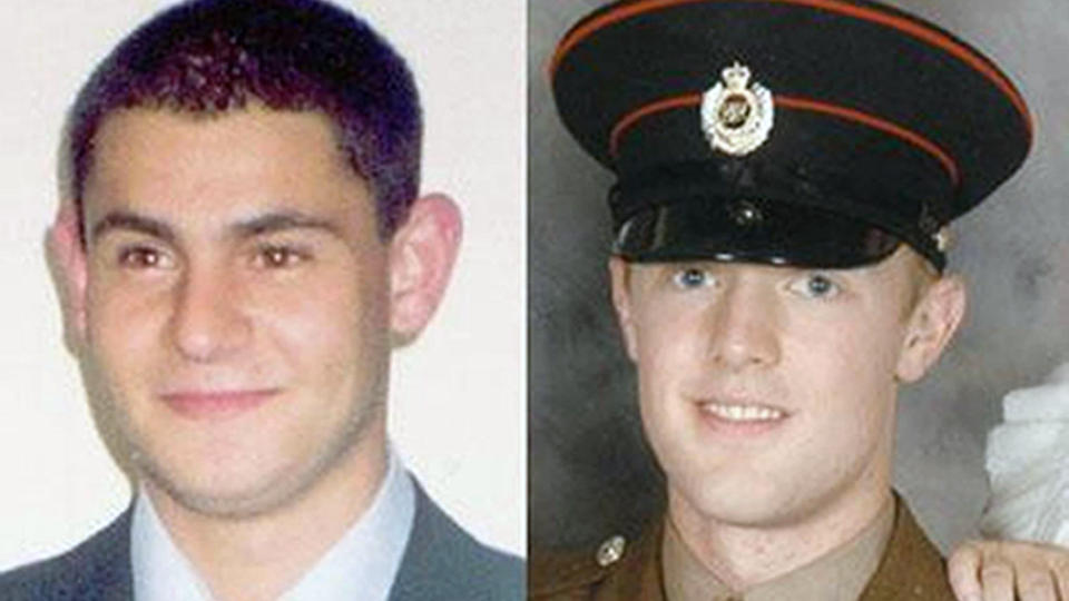 DREPT: Cengiz Azimkar (tv) og Mark Quinsey ble drept under Real IRAs angrep p� en milit�rbase i Nord-Irland l�rdag kveld.  (AP Photo/Ministry of Defence, PA)