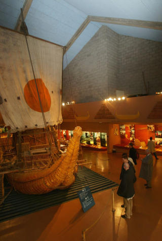 NASJONALE KLENODIER: P� Kon-Tiki-museet oppbevares blant annet sivb�ten Ra to. Foto:
Foto: Morten Holm / SCANPIX