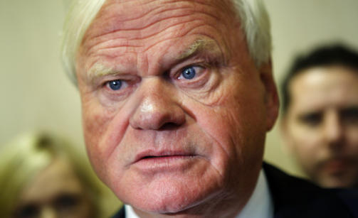 GOD FOR FIRE MILLIARDER:  Med det er John Fredriksen (64) sikret en plass p� Forbes liste over verdens rikeste. 
Foto: Heiko Junge / SCANPIX .