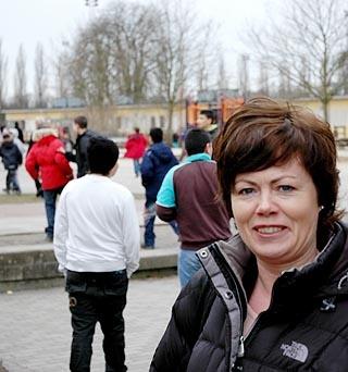 ERKJENNER SVENSK LOV: Justispolitiker Solveig Horne (Frp) konstarte at svensk lov var gjeldene blant de 23 000 innbyggerne i Roseng�rd.
