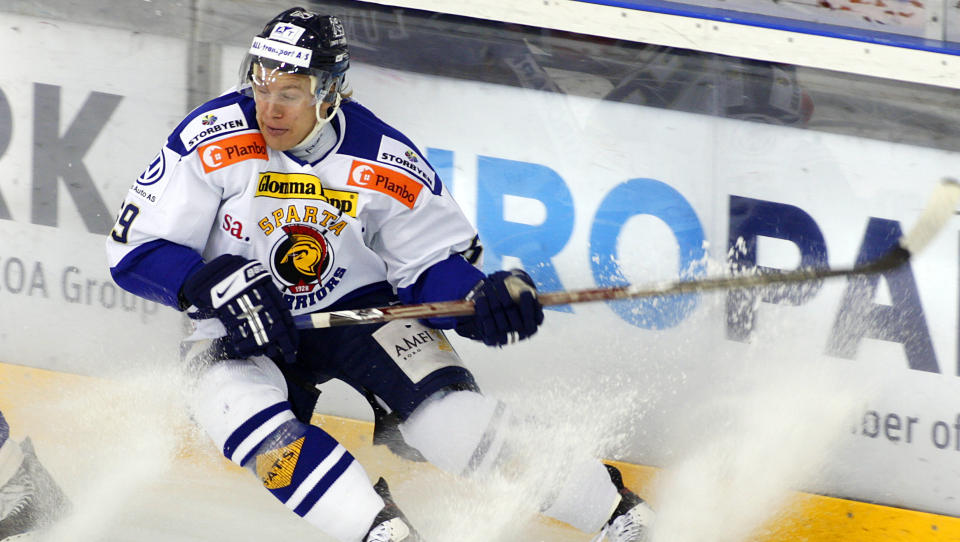 SCORET TO:  Henrik Malmstr�m ble matchvinner for Sparta. Foto: Heiko Junge / SCANPIX
