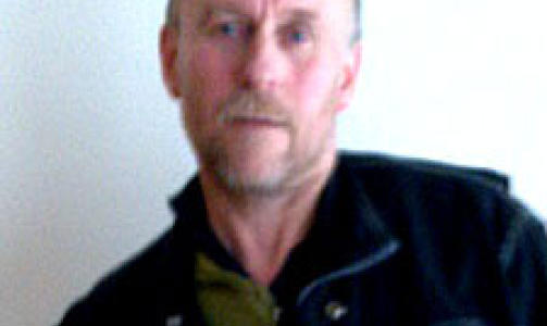DAGENS HELT: Per Olav Flakk (49) tok grep, da han s� en kvinne og hennes nyf�dte baby var fanget i leirraset. MMS-foto: PRIVAT