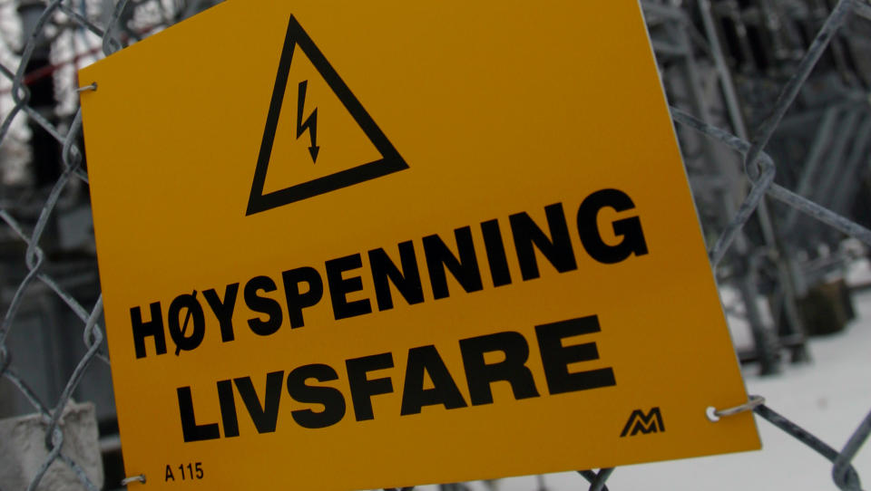 LIVSFARLIG: Et av m�nedens utvalgte dikt tar for seg livsfarlig str�mfare. Foto: SCANPIX / KNUT FJELDSTAD