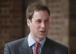 IKKE UTELIGGER TIL VANLIG: Prins William i mer kjent stil. Foto: SCANPIX