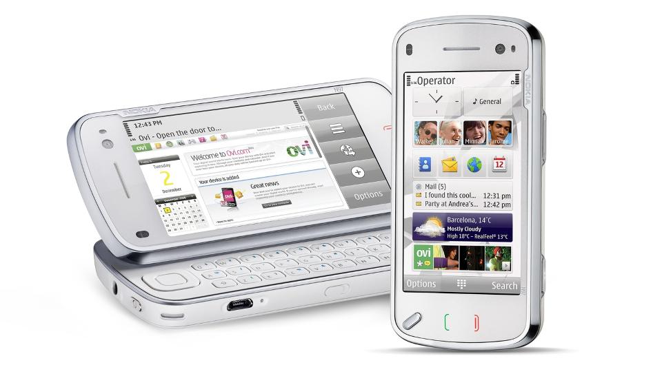 SELGER F�RRE MOBILER:  Finanskrisa sl�r ut mobilgigantene ogs�. Her Nokias nye toppmodell N97. Foto fra Nokia