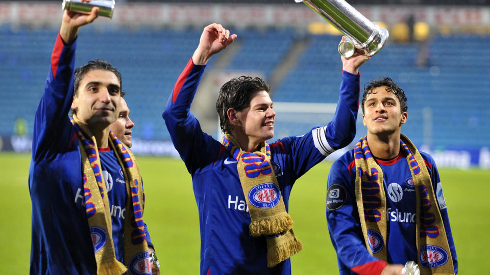 TOK POKALEN HJEM: V�lerenga vant cupfinalen i fjor. Foto: Heiko Junge/Scanpix