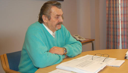 - TRAGISK: Nestleder Oddvar Petersen i Arbeidsmilj�skaddes landsforening maner til kamp mot et lovforslag han mener vil gj�re det enda vanskeligere for yrkessyke � f� erstatning. Foto: Asle Hansen