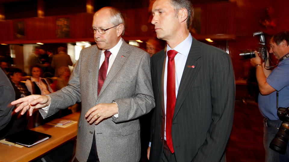 MENTE DET AP MENER: Partisekret�r Martin Kolberg f�r st�tte av statsminister Jens Stoltenberg i kveld. Arkivfoto: Erlend Aas / SCANPIX