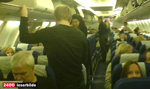 M�TTE VENTE:  Det ble mye venting til ingen nytte for 127 Norwegian-passasjerer som skulle til Paris i dag. Reisen ble til slutt utsatt til i morgen. MMS-foto: Tipser