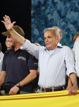 SKAL ARRESTERES: Manuel Rosales. Foto: Isaac Urrutia/REUTERS/Scanpix