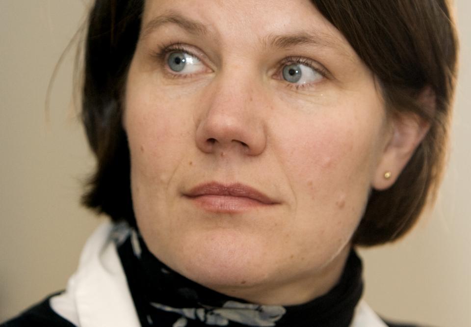 SLETT ELLER ANONYMISER: Datatilsynet har p�lagt Kreftregisteret � slette eller anonymisere opplysninger om 600 000 friske kvinner. - Alternativt kan man fors�ke � aktivt hente inn informert og frivillig samtykke innen �rets slutt fra kvinnene som er registrert, sier seniorr�dgiver og saksbehandler Cecilie R�nnevik i Datatilsynet til Dagbladet. 
Foto: Knut Falch / SCANPIX