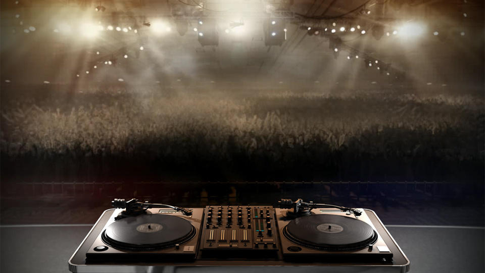 F�R DU DEM TIL � DANSE?: Activision skal utgi spillet �DJ Hero� til sommeren. I g�r ble den offisielle nettsiden lansert.