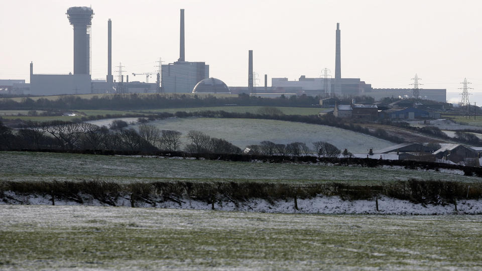 EN TIKKENDE MILJ�BOMBE: Britene selv med uvanlig klar tale om Sellafields gamle atomavfallslagre. Effekten i Norge kan bli 50 ganger Tsjernobyl om det skjer et stort utslipp til luft. Foto: AP/ SCANPIX.