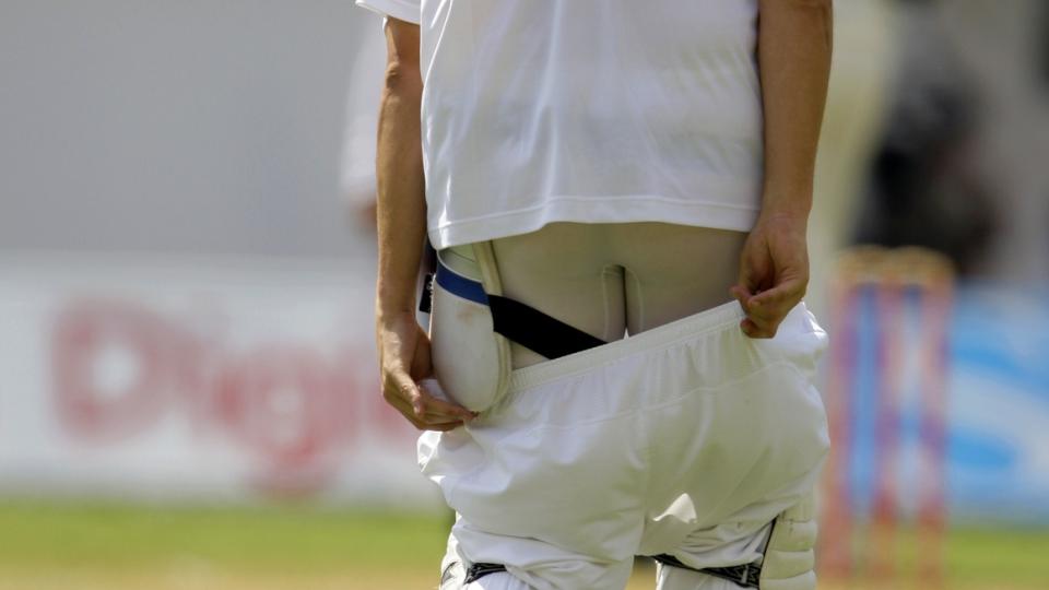 DETTE ER ET ILLUSTRASJONSBILDE: Men australske Trent (19) bruker kanskje sportsstillongs som denne cricket-spilleren neste gang. Foto: /Lynne Sladky/AP/Scanpix