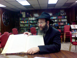 HAR IKKE LEST HELE TALMUD: Rabbiner Beryl Epstein kom inn i Chabad-Lubavitch som voksen, og jobber fremdeles med saken. Foto: ASTRID MELAND