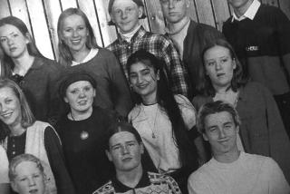 VIDEREG�ENDE SOM ELLEVE�RING: Her er Negar som niendeklassing i 1995. Samme �ret begynte hun p� en videreg�ende skole i Oslo. Er hun f�dt i 1984 var hun p� det tidspunktet 11 �r.