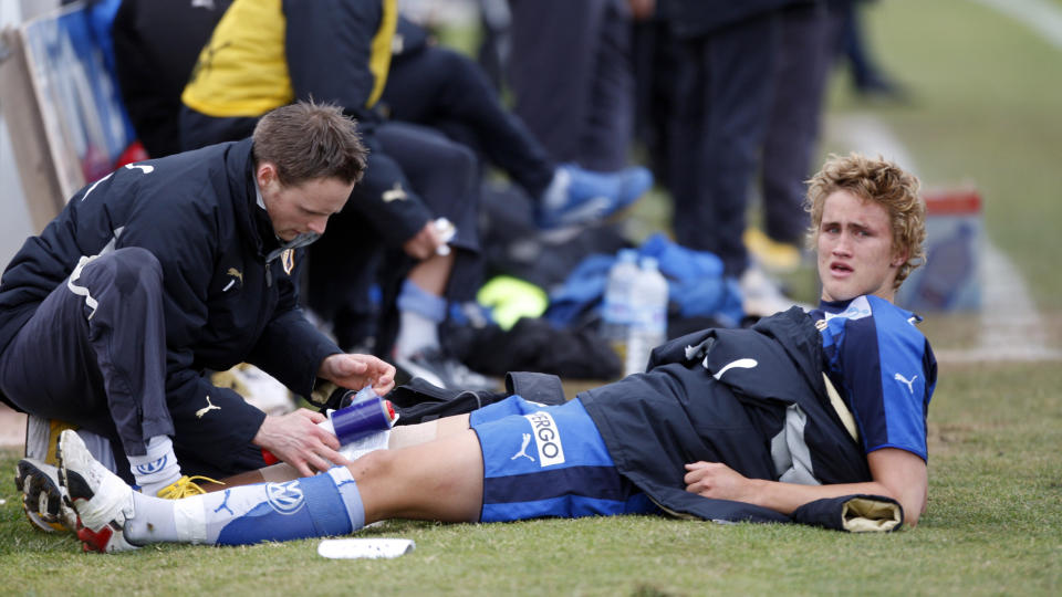VESTOVER? Thomas Rogne kan f� verdifull spilletid i Aalesund dersom Stab�k �nsker � l�ne ham ut. Her fra La Manga i fjor vinter.Foto: Terje Bendiksby, Scanpix