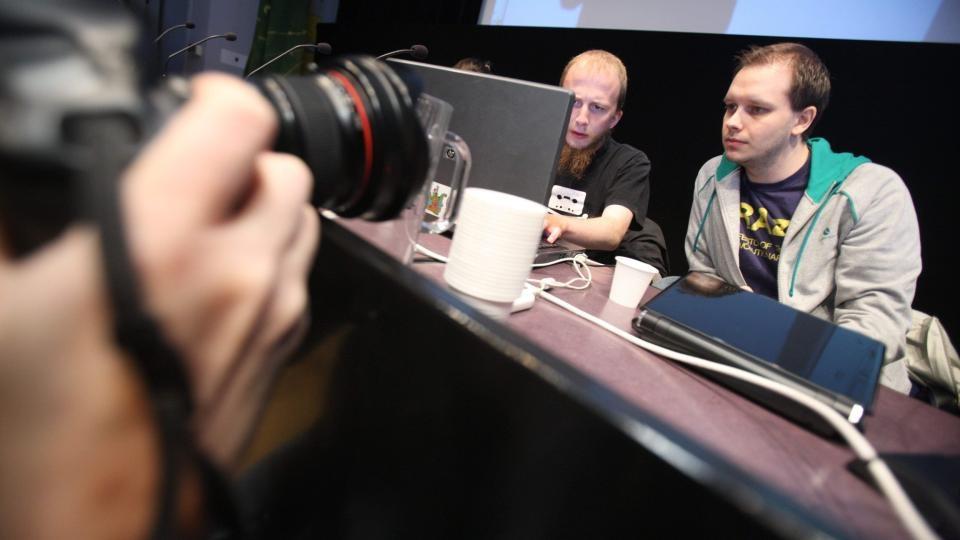 LANSERER ANONYMISERINGSTJENESTE: The Pirate Bay, her preresentert ved Gottfrid Svartholm Warg og Peter Sunde, lanserer anonymiseringstjenesten Ipredator som svar p� den svenske Ipred-loven. Foto: SCANPIX
